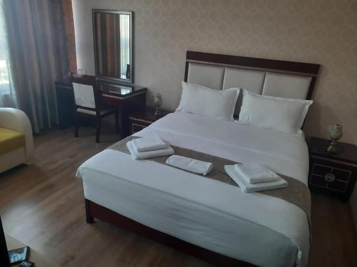 British Hotel Πόγραδετς Εξωτερικό φωτογραφία